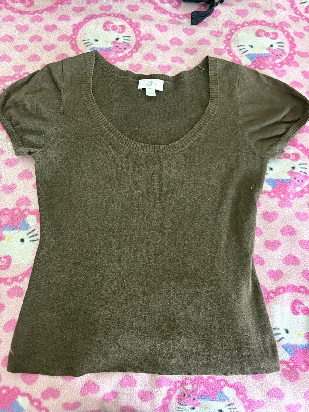 LOFT Olive Short Sleeve Scoop Neck Knit Top